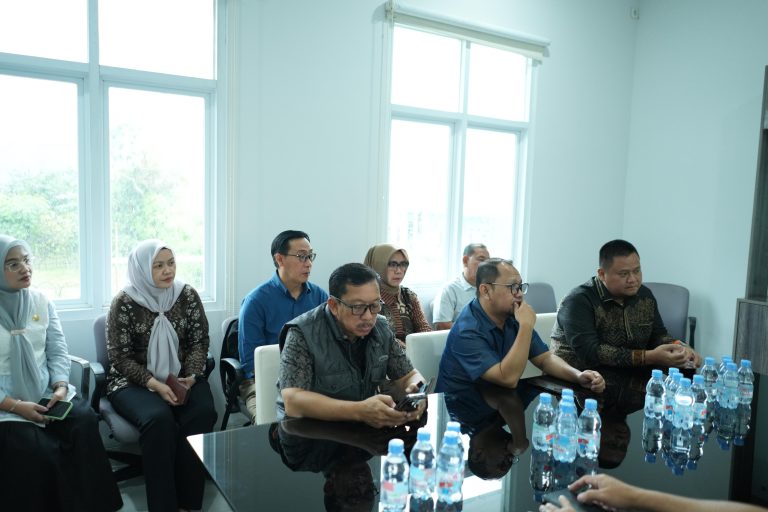 Sekda Banyuasin Tinjau Pengelolaan Air Bersih PT. Mustika Jimbaran Indah