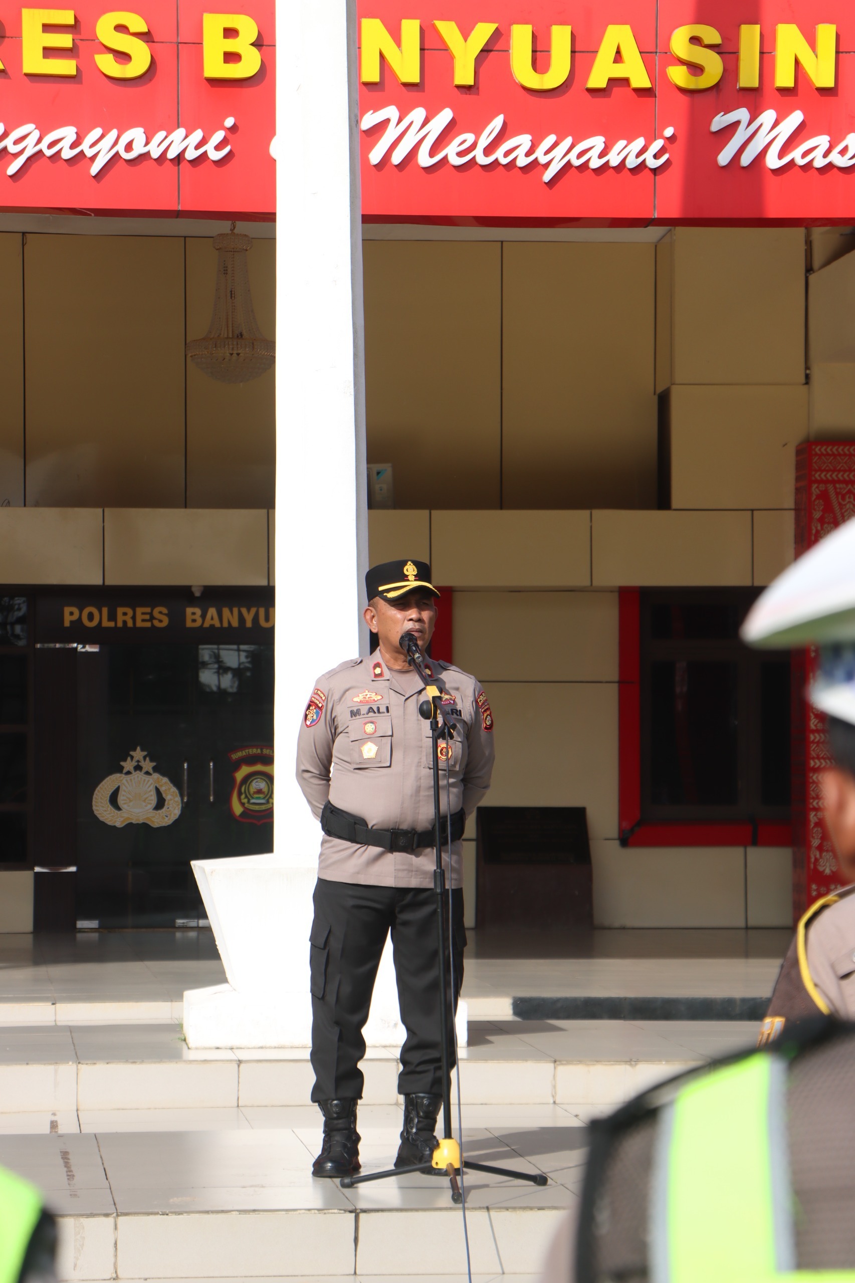 Wakapolres Banyuasin Pimpin Apel Pagi: Tekankan Disiplin, Evaluasi Kinerja, hingga Kesiapan Idul Adha