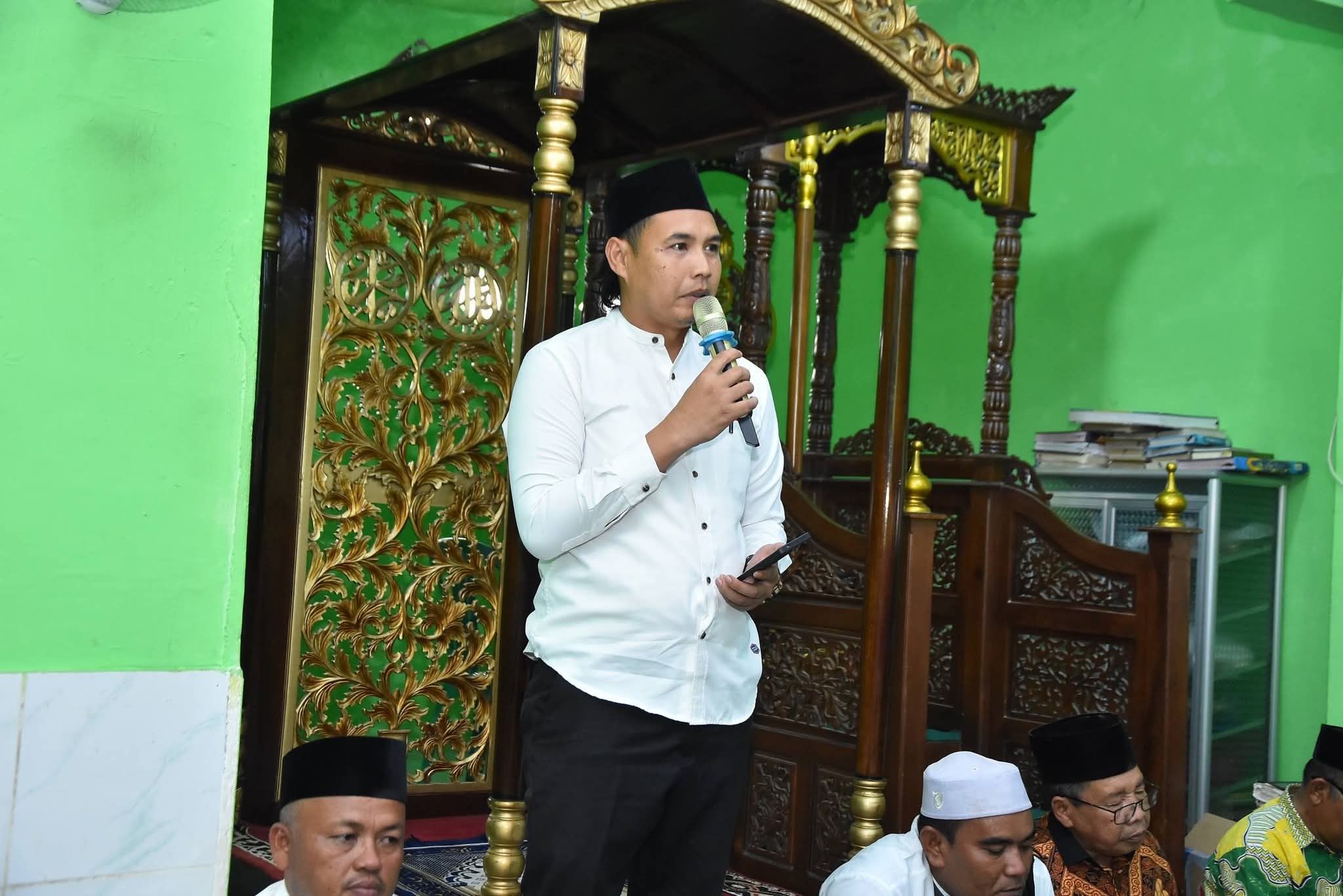 Kades Taja Indah Rahmad Saleh Hadiri Pengajian Gabungan MTI Betung dan Lais: Ajak Warga Tebar Kebaikan dan Kedamaian