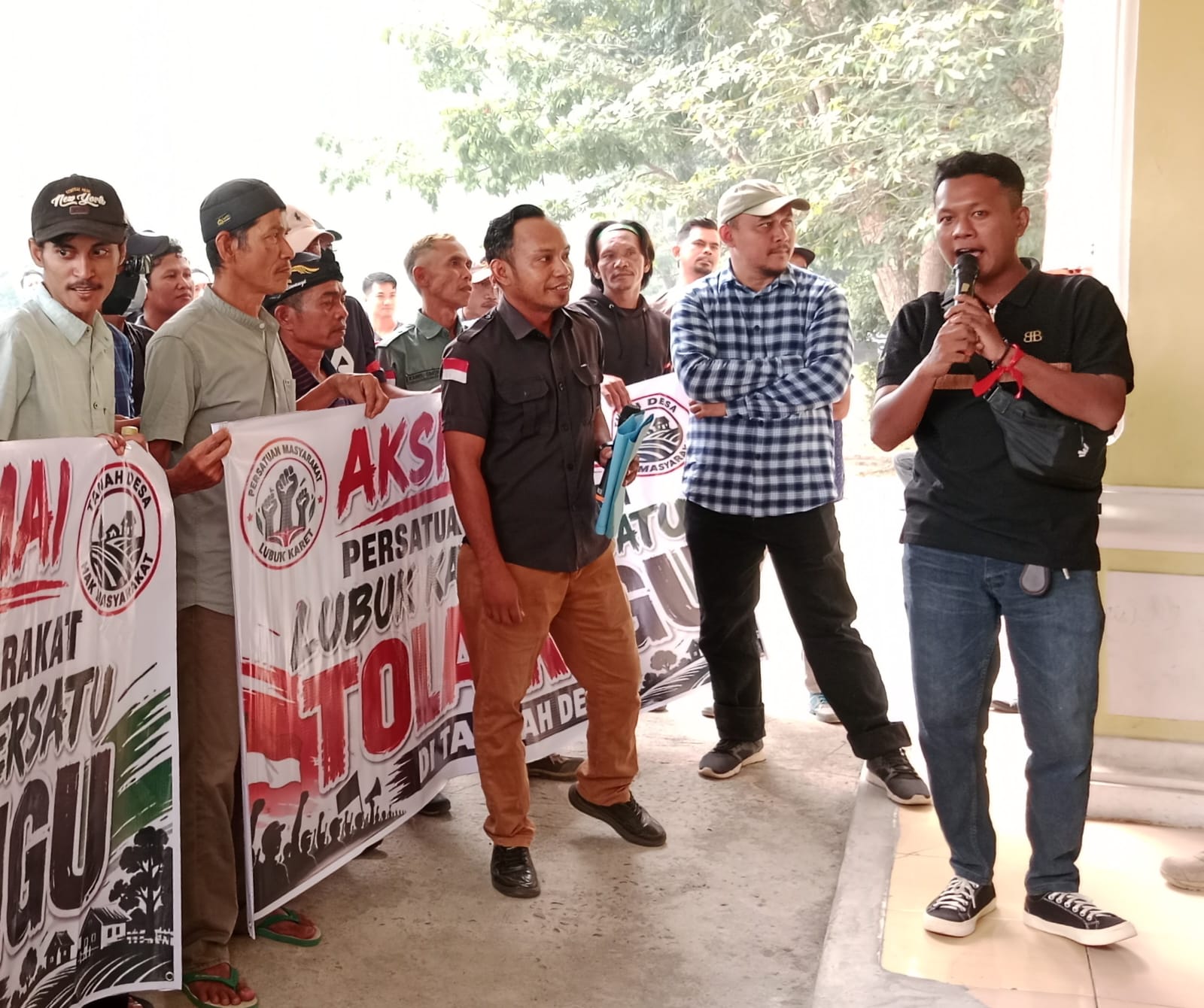 Kawal Langsung Aksi Damai Sengketa Lahan HGU PTPN 7, Kanit Intel Polsek Betung Apresiasi Ketertiban Warga